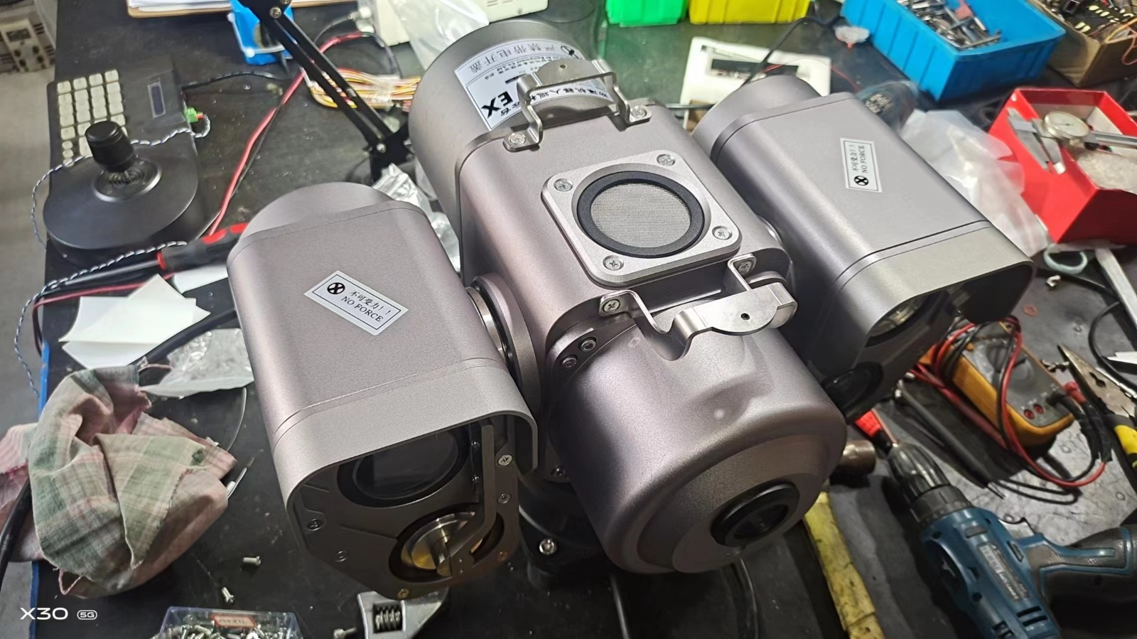 安霸智造AYT520防爆机器人巡检高速云台摄像机